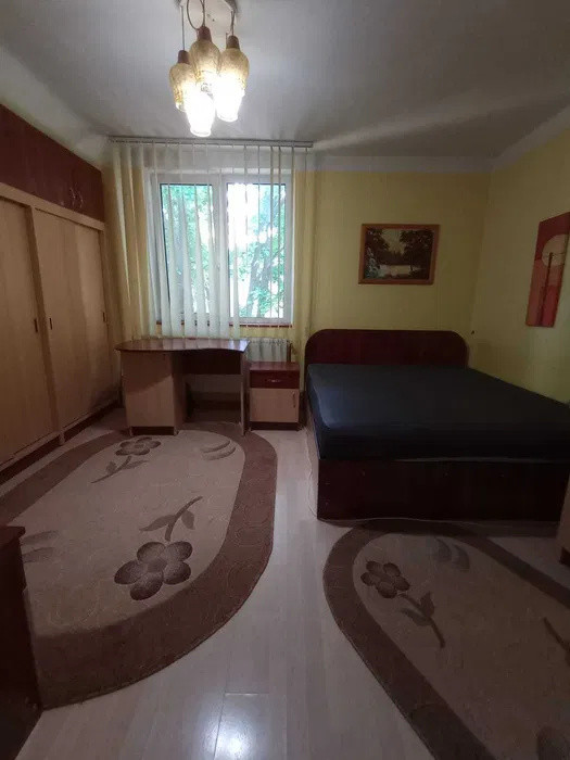 APARTAMENT CU 1 CAMERA DECOMANDAT, COPOU