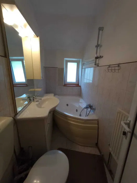 APARTAMENT CU 1 CAMERA DECOMANDAT, COPOU