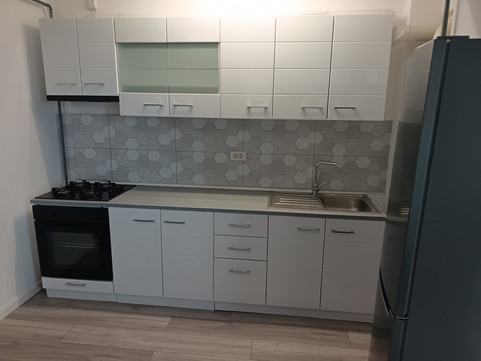 APARTAMENT 2 CAMERE, BLOC NOU, TOTUL NOU, ETAJ 3