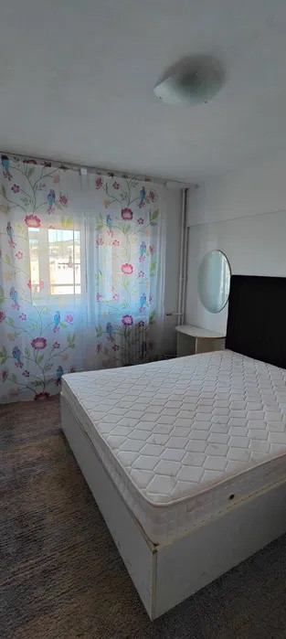 APARTAMENT 3 CAM, DECOMANDAT, ZONA GARII,ETAJUL 3 , BLOC CU LIFT, PET FRIENDLY