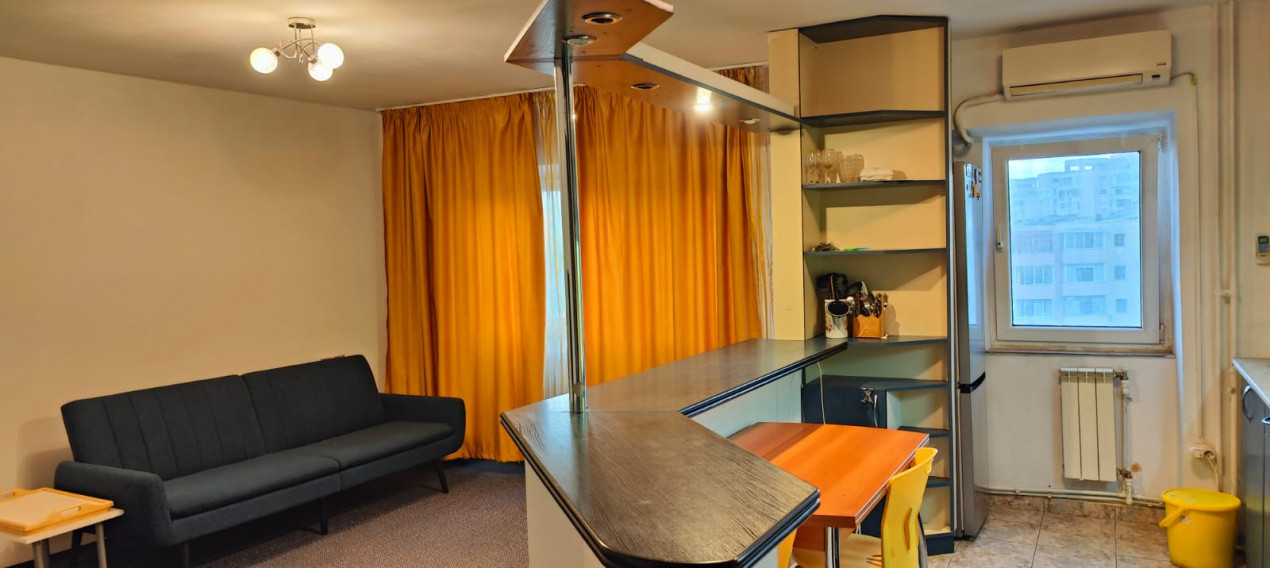 APARTAMENT 3 CAM, DECOMANDAT, ZONA GARII,ETAJUL 3 , BLOC CU LIFT, PET FRIENDLY