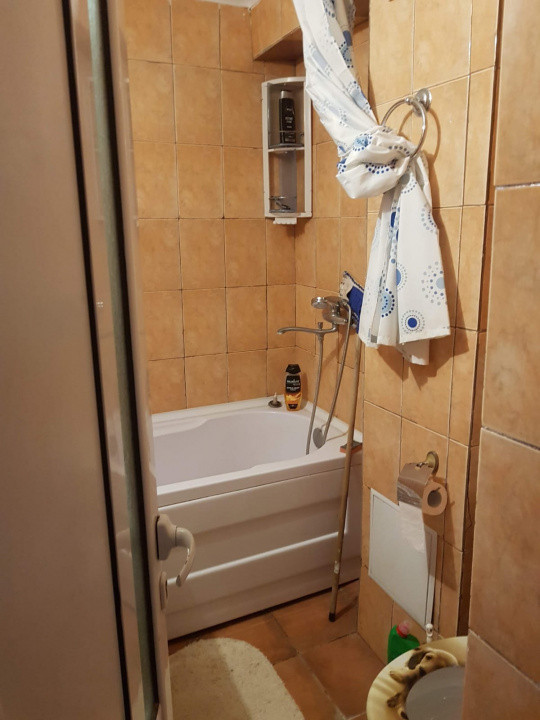 Apartament 2 camere semidecomandat zona Canta