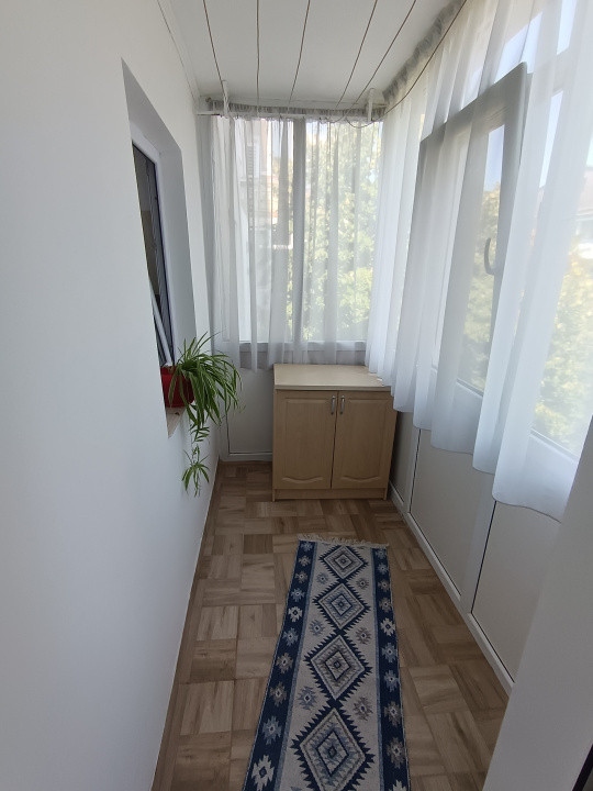 Apartament 2 camere decomandat, Nicolina, zona excelenta!