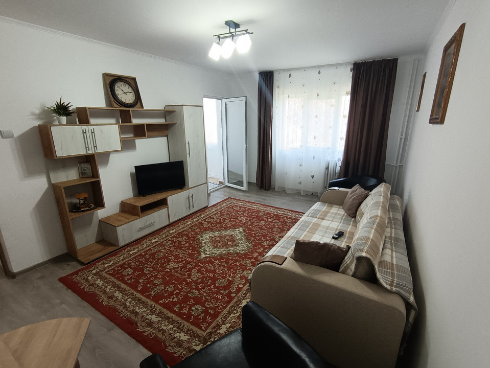 Apartament 2 camere decomandat, Nicolina, zona excelenta!
