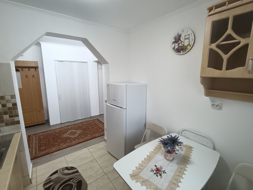 Apartament 2 camere decomandat, Nicolina, zona excelenta!