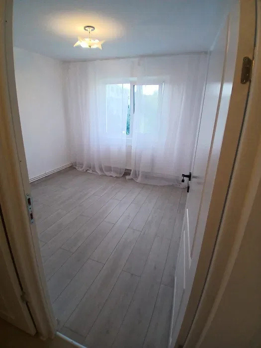 APARTAMENT 3 CAMERE, SEMIDECOMANDAT, ETAJ 2, RENOVAT RECENT, ALEXANDRU