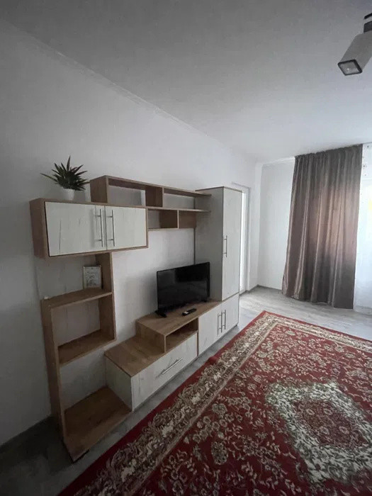Apartament 2 camere decomandat, Nicolina, etajul 3