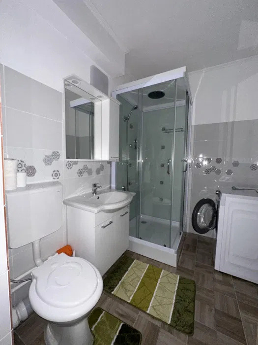 Apartament 2 camere decomandat, Nicolina, etajul 3