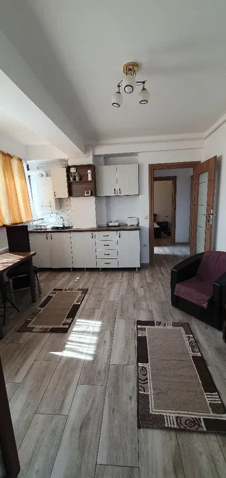 Apartament 2 camere decomandat,Copou, etajul 2