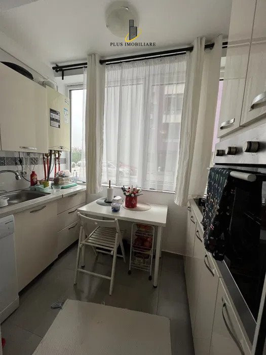 Apartament 2 camere decomandat mobilat si utilat Pacurari-Alpha Bank