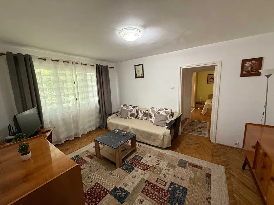 APARTAMENT 2 CAMERE TATARASI, ETAJUL 2