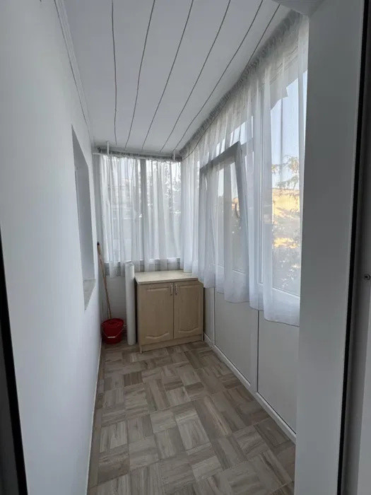 APARTAMENT 2 CAMERE DECOMANDAT, ETAJ INTERMEDIAR, NICOLINA