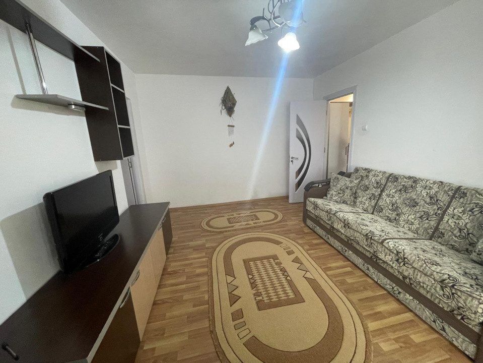 APARTAMENT 3 CAMERE, MOBILAT SI UTILAT, ETAJ 1, MIRCEA, PRIMA CHIRIE