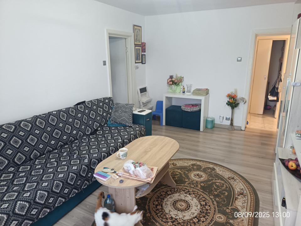 APARTAMENT 3 CAMERE, SEMIDECOMANDAT, PODU ROS, BLOC FARA RISC