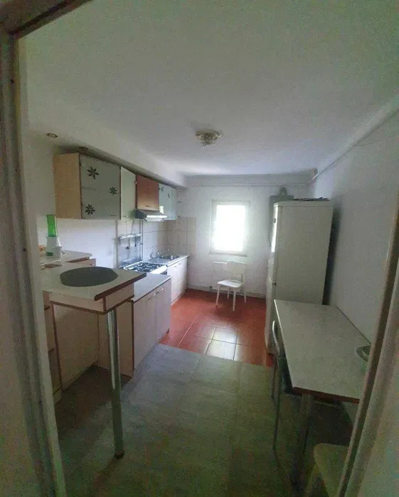 Apartament 2 camere decomandat , Tatarasi Sud, etaj 2 din 4