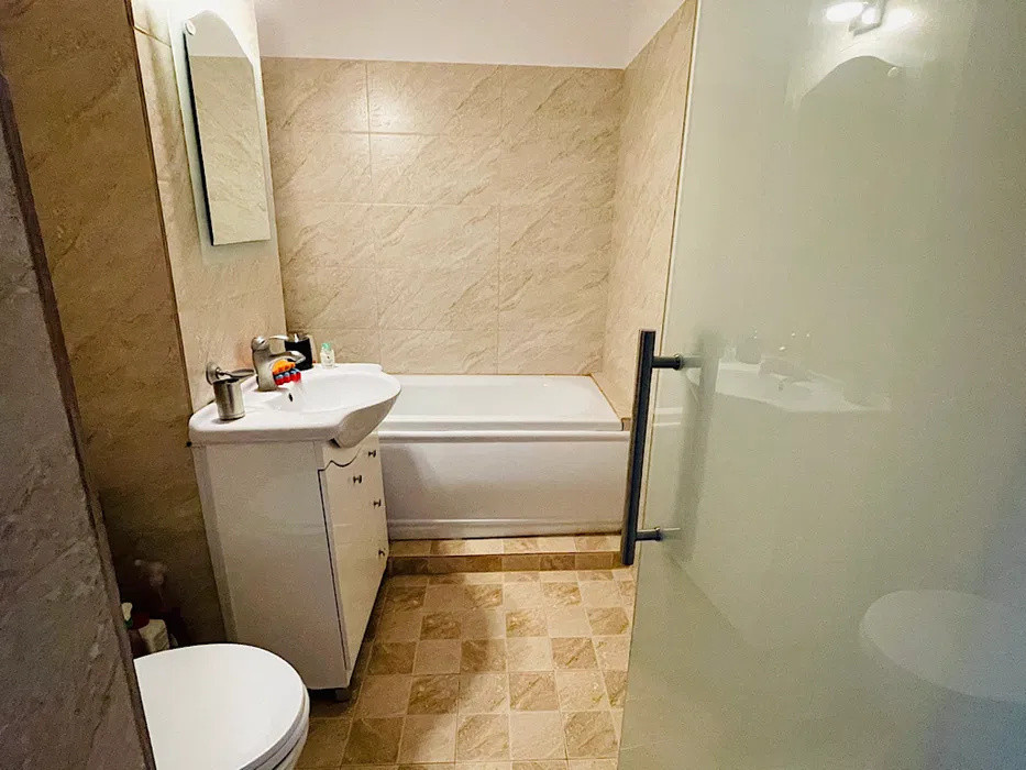 Apartament 2 camere decomandat  aproape de gara