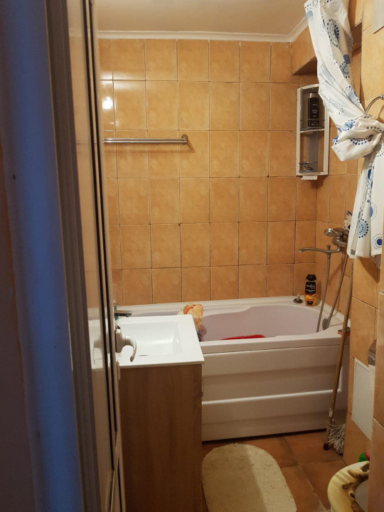 Apartament 2 camere semidecomandat zona Canta