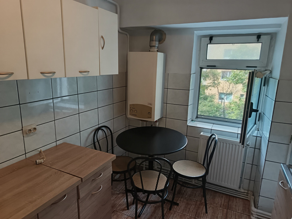 APT 2 CAMERE DECOMANDAT,ETAJ 2,PACURARI