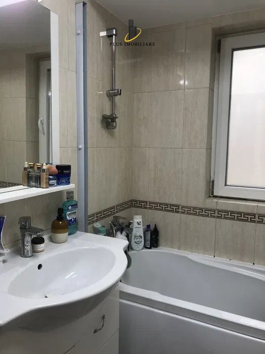 Apartament 2 camere mobilat utilat loc parcare si boxa Pacurari-Alpha Bank