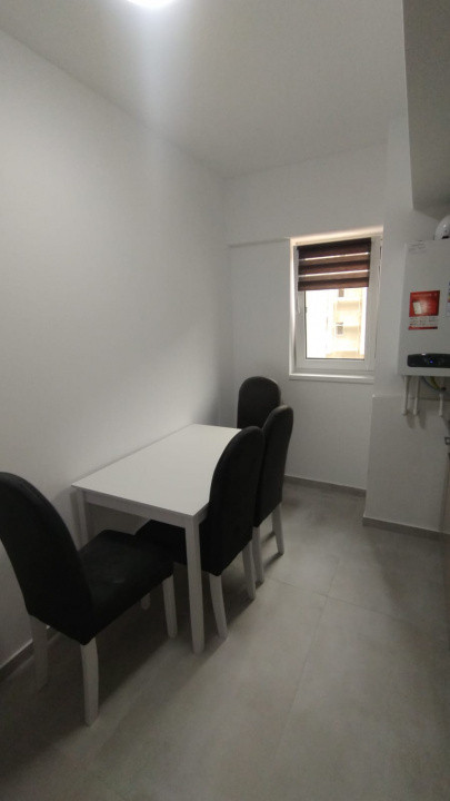 APARTAMENT 2 CAMERE DECOMANDAT,PRIMA CHIRIE MOBILAT, BLOC NOU