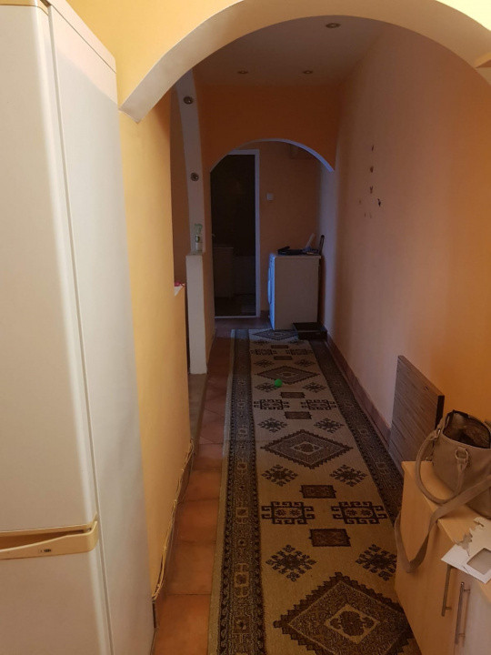 Apartament 2 camere semidecomandat zona Canta