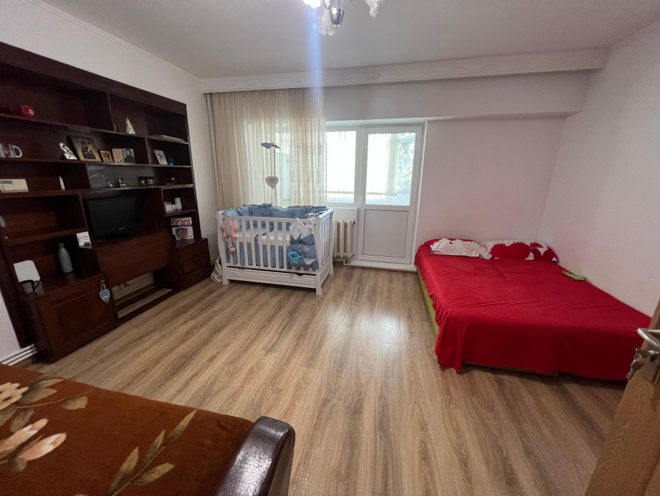 Apartament 1 camera loc parcare Pacurari- Lukoil