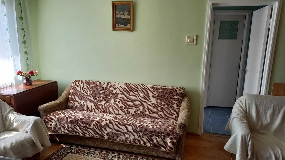 Apartament 3 camere, Tatarasi