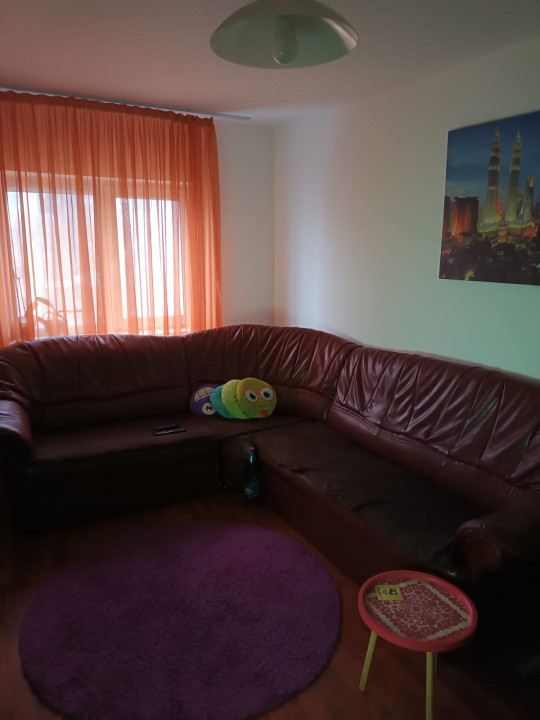 Apartament 3 camere decomandat Pacurari-Petru Poni-Neculau 