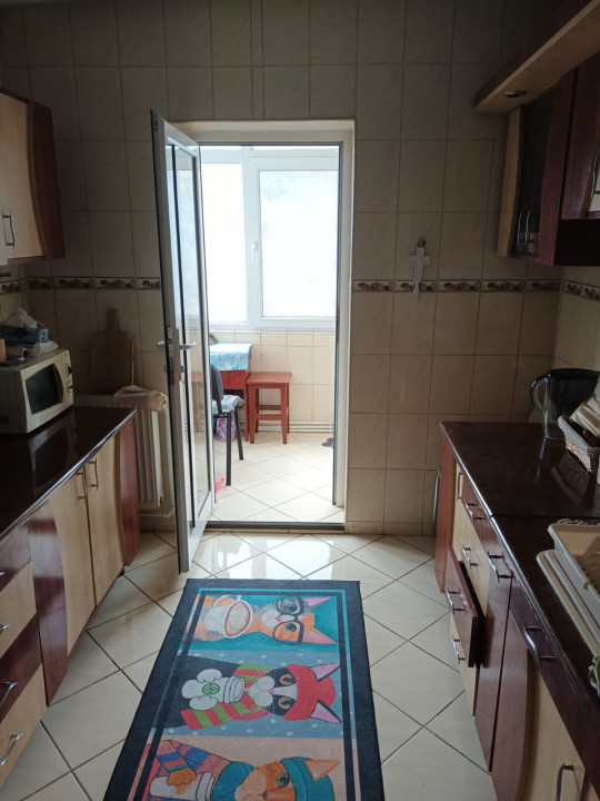 Apartament 3 camere decomandat Pacurari-Petru Poni-Neculau 