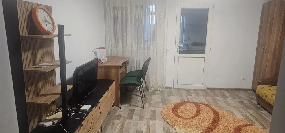 APARTAMENT 1 CAMERA, TATARASI, ETAJ INTERMEDIAR,BLOC FARA RISC