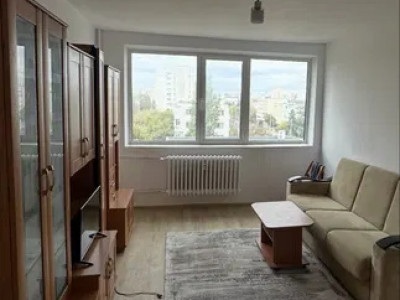 Apartament cu 1 camera, Podu Ros, etaj intermediar