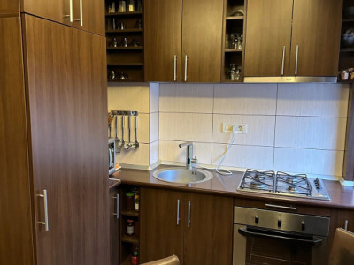 APARTAMENT 2 CAMERE, SEMIDECOMANDAT, PIATA UNIRII