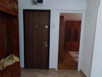 APARTAMENT 2 CAMERE, DECOMANDAT, MOBILAT SI UTILAT, ETAJ 1, CANTA