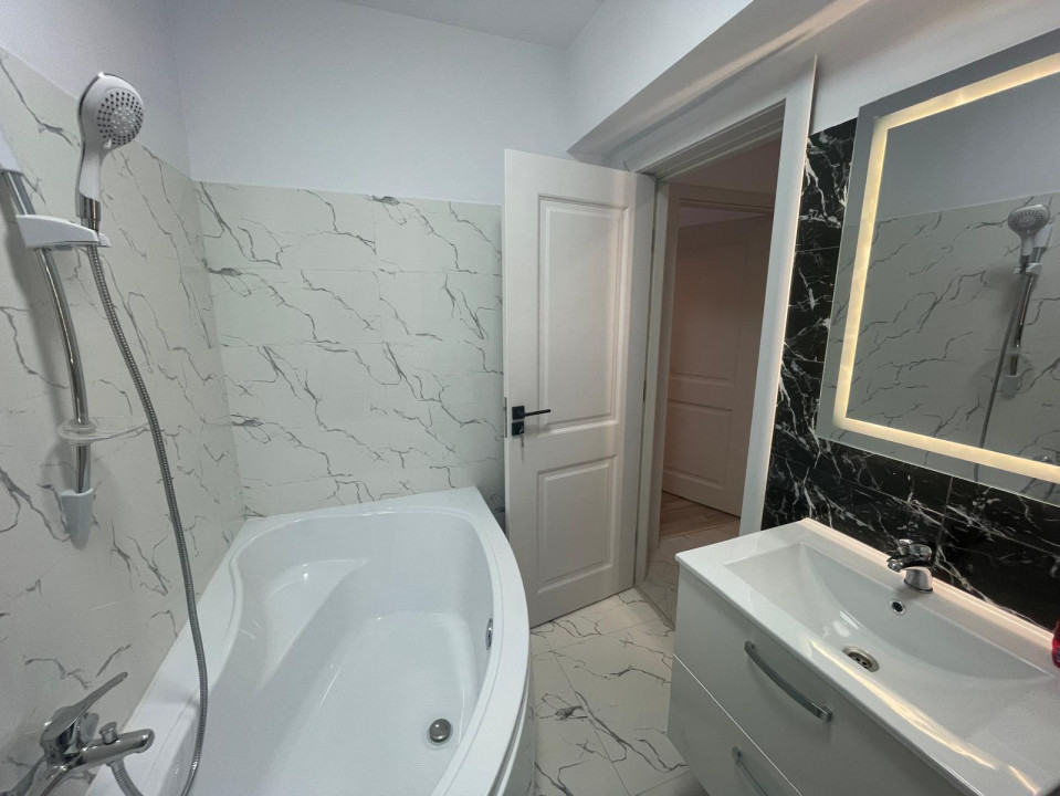 APARTAMENT 2 CAMERE, MOBILAT SI UTILAT, PRIMA CHIRIE, TOTUL NOU, 