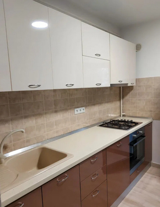 Apt. 2 camere decomandat, Valea Lupului, etajul 1 din 2, loc de parcare inclus