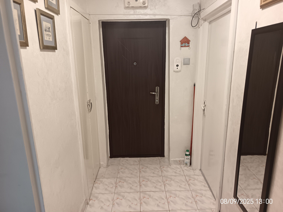 APARTAMENT 3 CAMERE, SEMIDECOMANDAT, PODU ROS, BLOC FARA RISC