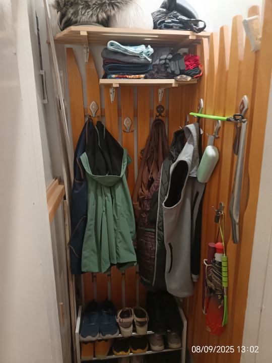 APARTAMENT 3 CAMERE, SEMIDECOMANDAT, PODU ROS, BLOC FARA RISC