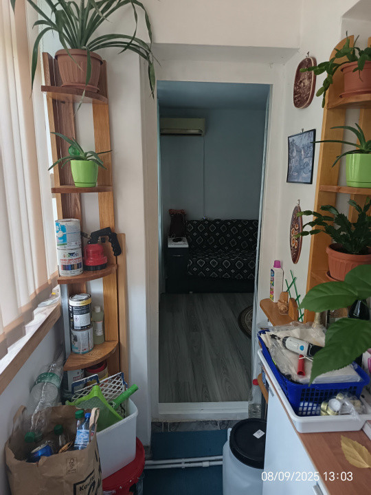 APARTAMENT 3 CAMERE, SEMIDECOMANDAT, PODU ROS, BLOC FARA RISC