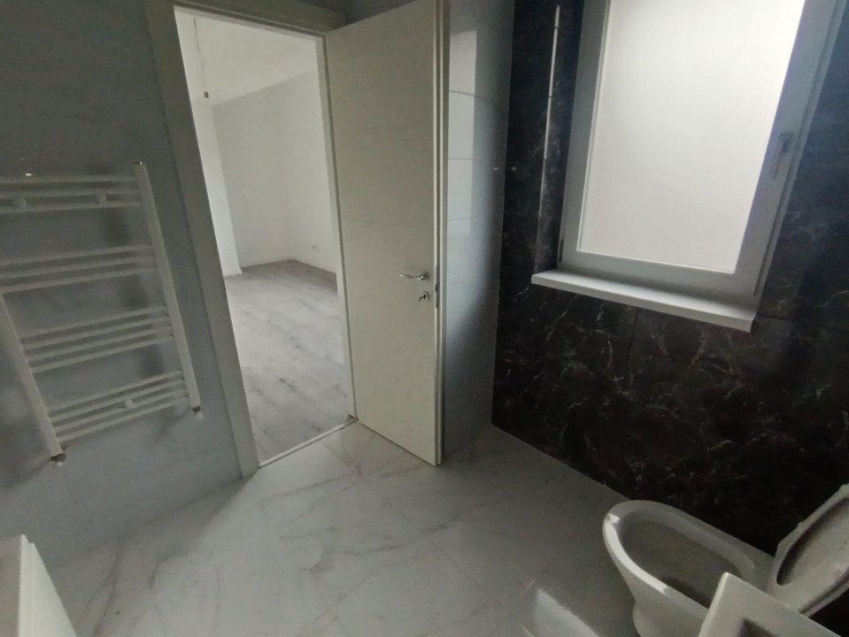 APARTAMENT 3 CAMERE, DECOMANDAT,ETAJUL 1, BLOC CU DOUA  LIFTURI, FRUMOASA