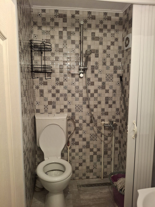 GARSONIERA, 17 M.P, ZONA PODU ROS-TESATURA, ARATA FOARTE BINE!