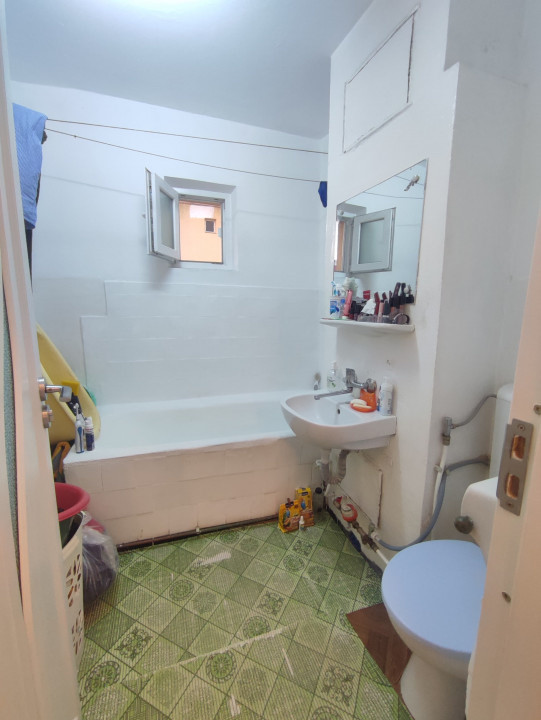 Apartament 3 camere decomandat Canta Brates etaj 3