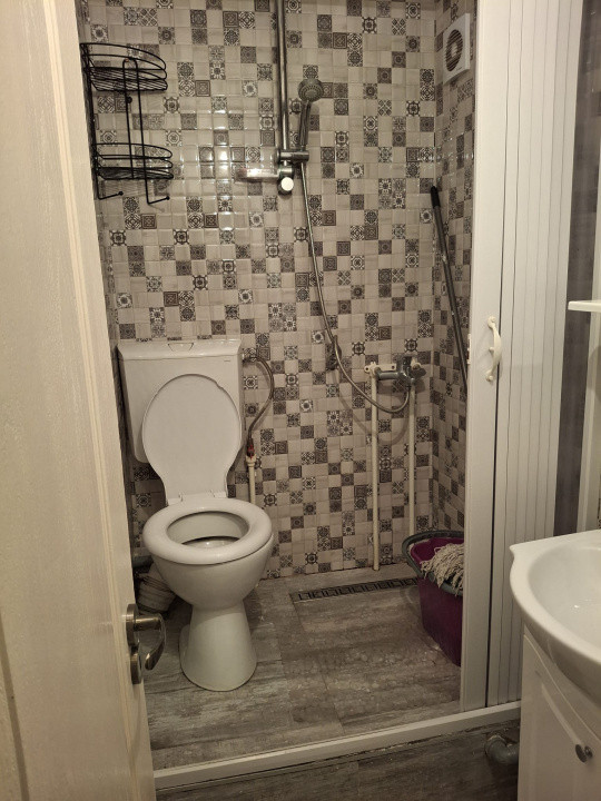 GARSONIERA, 17 M.P, ZONA PODU ROS-TESATURA, ARATA FOARTE BINE!