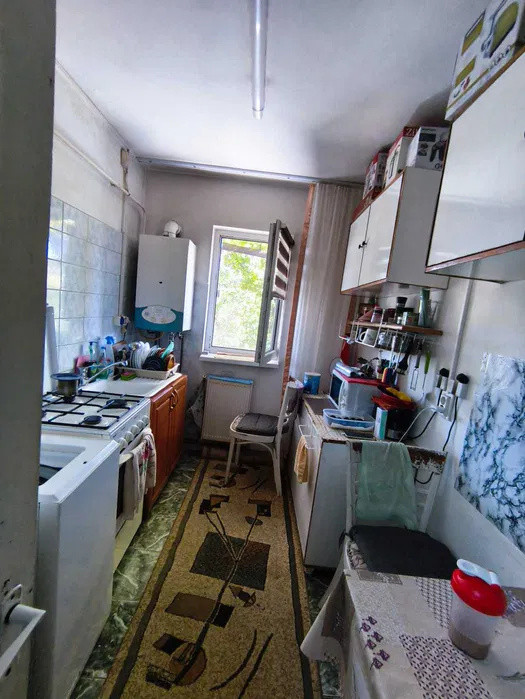 Apartament 2 camere, Podu Ros, bloc fara risc, etajul 1