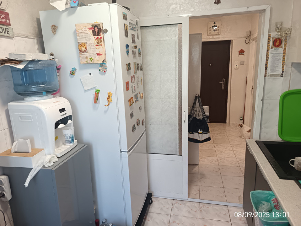 APARTAMENT 3 CAMERE, SEMIDECOMANDAT, PODU ROS, BLOC FARA RISC