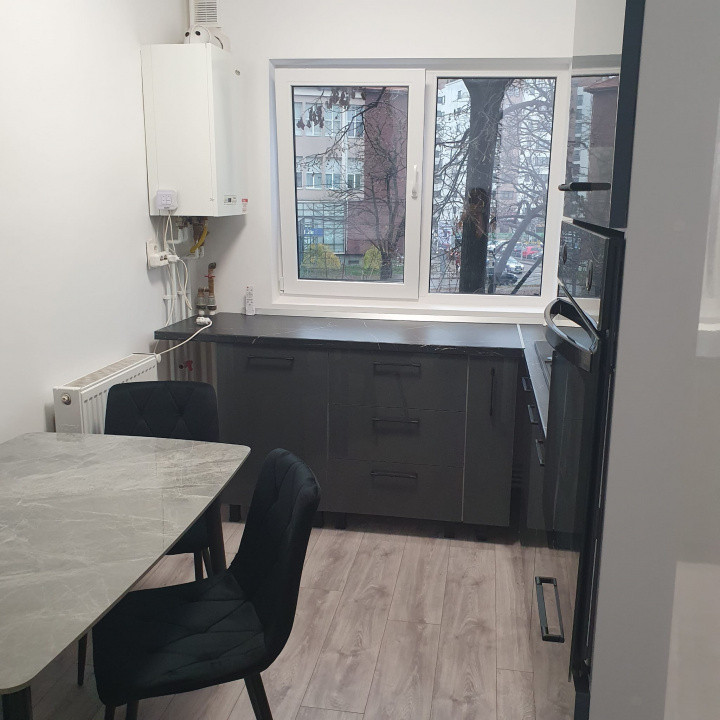 Apartament 2 camere, Tătărași , orientare sudică, etaj 2