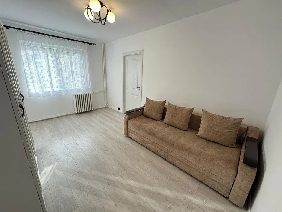 Apartament 2 camere – renovat complet – Podu Roș