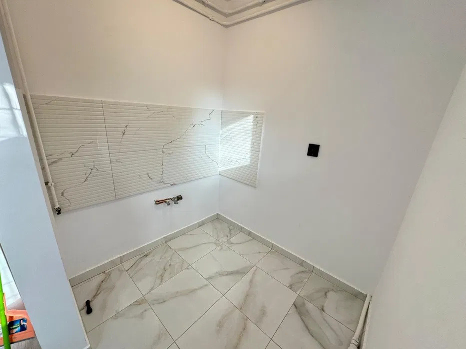 Apartament 2 camere – renovat complet – Podu Roș