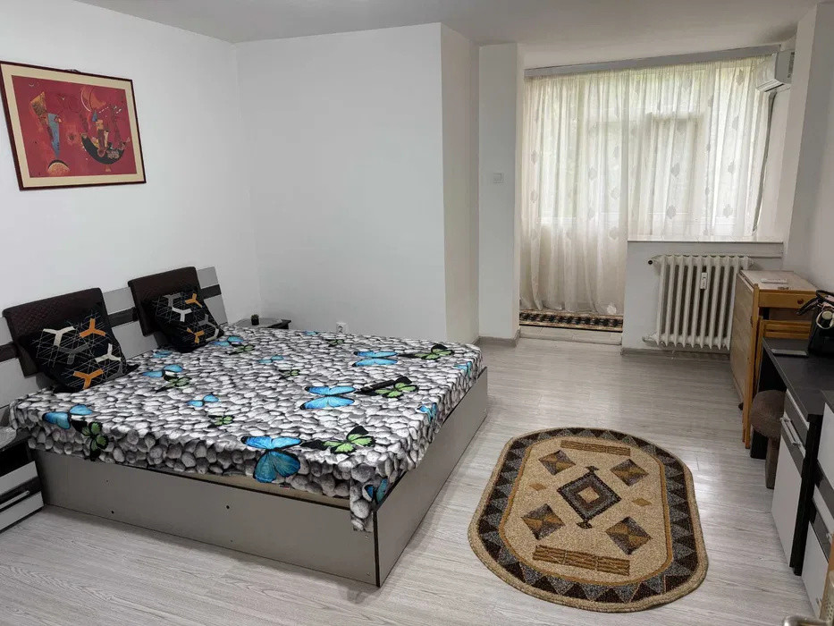 APARTAMENT 1 CAMERA, ETAJ INTERMEDIAR,TATARASI,ZONA LINISTITA