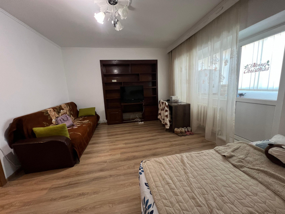 Apartament 1 camera+loc parcare Pacurari- Lukoil