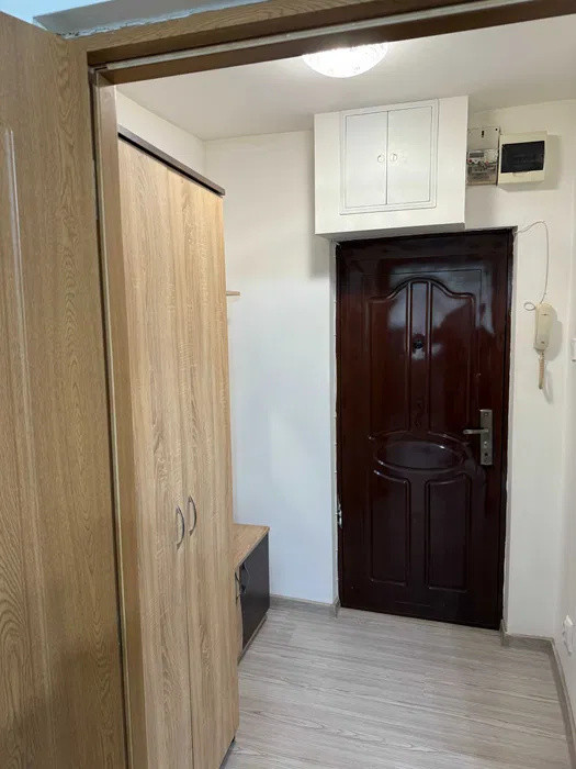 APARTAMENT 1 CAMERA, ETAJ INTERMEDIAR,TATARASI,ZONA LINISTITA